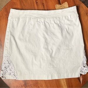 Bella Rose White Lace Hem SKORT | Pull-On Mini Short